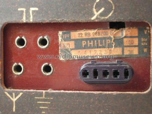 22RB266 /00B; Philips - Österreich (ID = 695712) Radio