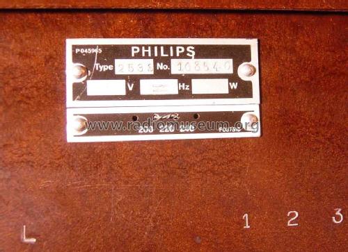 2533; Philips; Eindhoven (ID = 95305) Radio