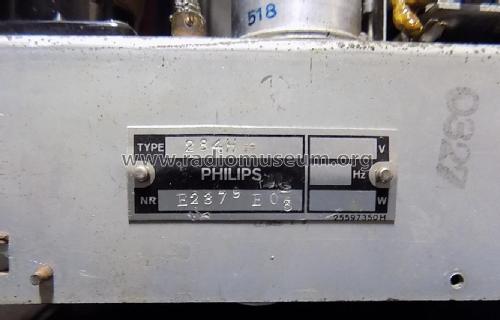 284HU; Philips; Eindhoven (ID = 2581777) Radio