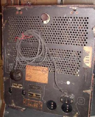 525U; Philips Belgium (ID = 349744) Radio