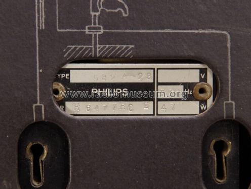 582A; Philips; Eindhoven (ID = 1792090) Radio