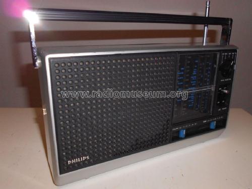 90RL750 /22; Philips, Singapore (ID = 2279044) Radio