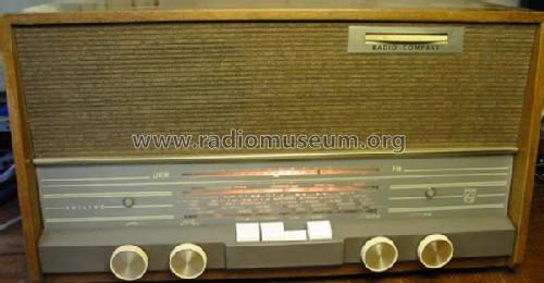 B3X32A /04; Philips Belgium (ID = 165759) Radio