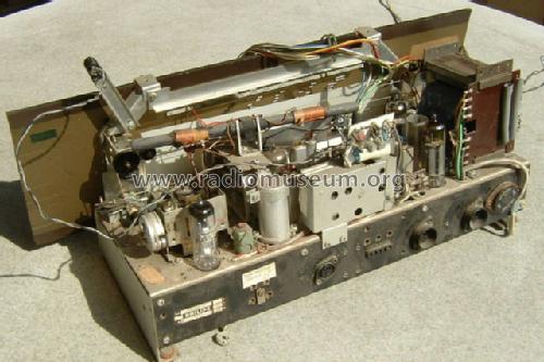 Chassis B5XZ44A /05; Philips Belgium (ID = 140592) Radio