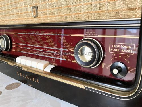 BX454A /90; Philips Belgium (ID = 2790917) Radio