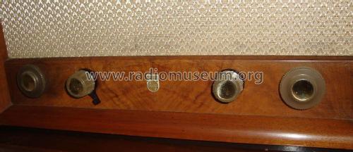 BX600A /16; Philips; Eindhoven (ID = 1903695) Radio