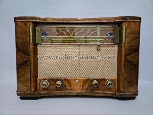 BX700A ; Philips; Eindhoven (ID = 3143198) Radio