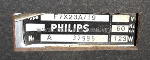 Capella-Reverbeo-Truhe F7X23A; Philips; Eindhoven (ID = 2603175) Radio