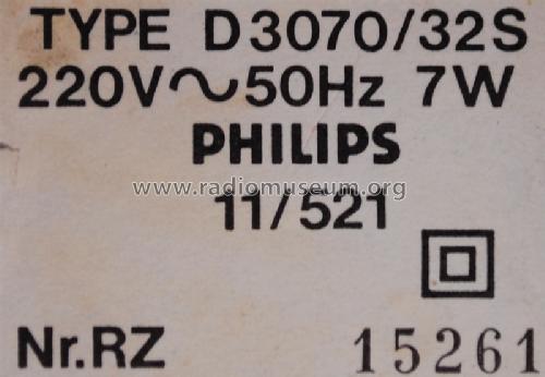 D3070 /00 /01 /02 /10 /11 /14 /30 /31 /32 /40 /41; Philips; Eindhoven (ID = 1321783) Radio