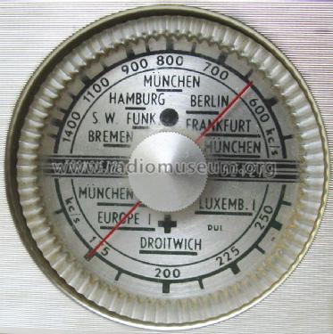 Transistor Seven L0X90T /82D; Philips; Eindhoven (ID = 2580327) Radio