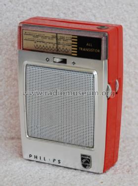 L0X25T /00L ; Philips; Eindhoven (ID = 1184030) Radio