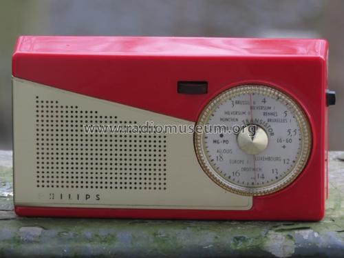 L1X90T /00R /00X /00S; Philips; Eindhoven (ID = 2741176) Radio