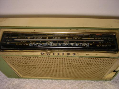 L2X12T; Philips; Eindhoven (ID = 1965081) Radio