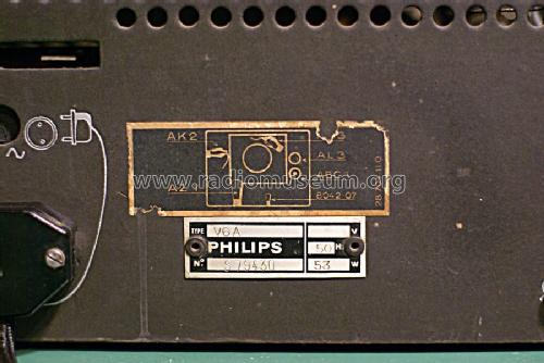 Junior V6; Philips France; (ID = 2122688) Radio