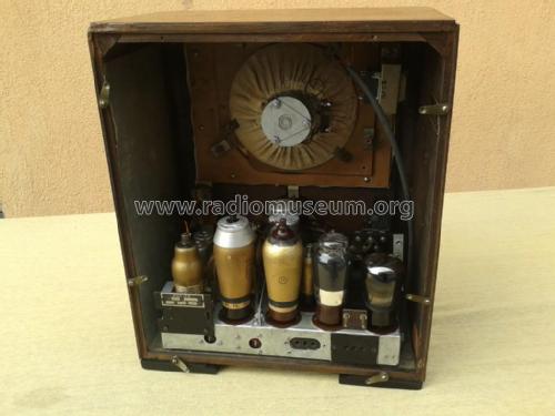 522A4; Philips akc. spol., (ID = 1955418) Radio