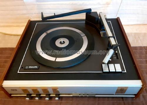 Stereo Record Player 13GF826; Philips Electrical, (ID = 2952992) R-Player