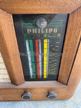 158; Philips Electrical (ID = 2860005) Radio