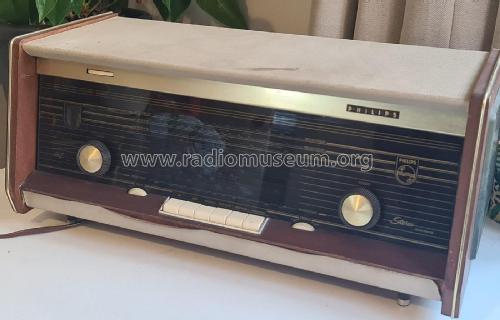 Hilversum Conbrio B5Z17A; Philips Electrical (ID = 2888260) Radio