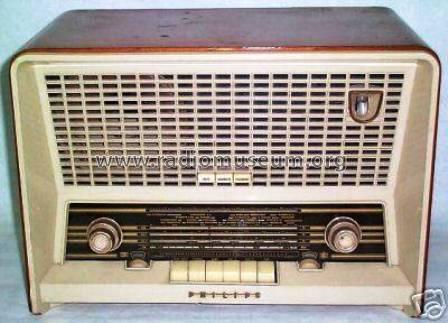B5E83A; Philips Ibérica, (ID = 108759) Radio