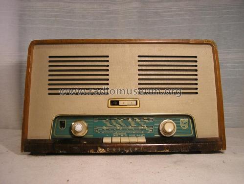 B4SF82A; Philips Finland - (ID = 1330392) Radio