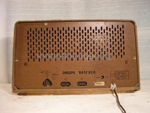 B4SF82A; Philips Finland - (ID = 1330393) Radio