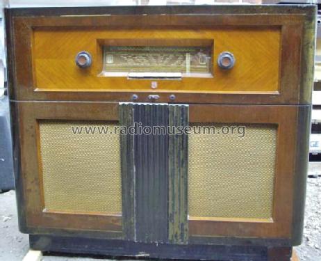 FF641A; Philips France; (ID = 769242) Radio