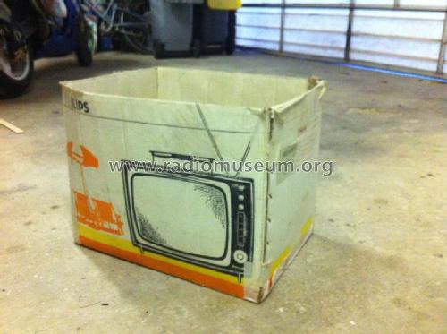 Paris X12T740 /79; Philips France; (ID = 1758150) Television