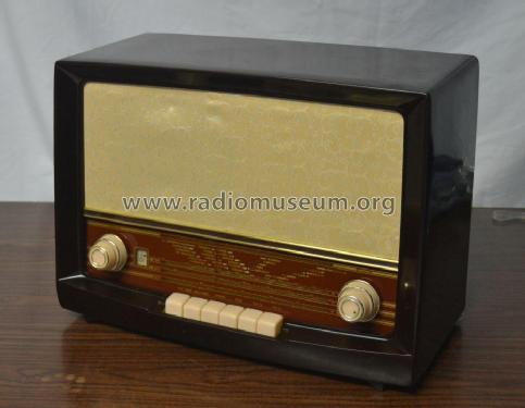 B4E82A; Philips Ibérica, (ID = 1811405) Radio
