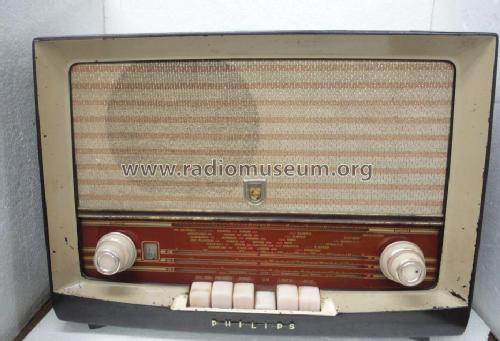 B4E82A; Philips Ibérica, (ID = 2059857) Radio