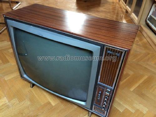 E24T663 /00; Philips Ibérica, (ID = 1757027) Television