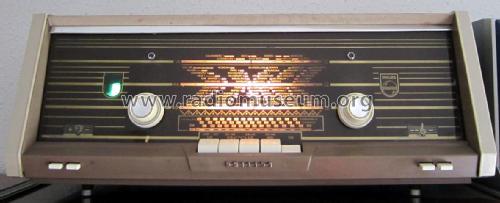 B4X02A /19; Philips Belgium (ID = 1860760) Radio