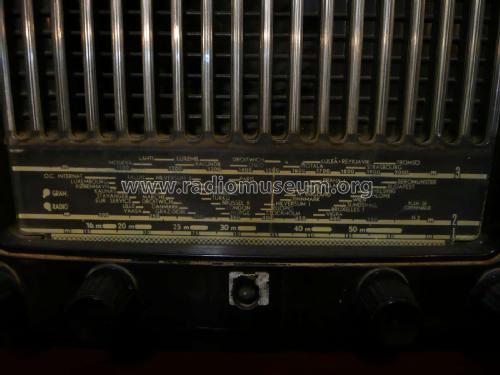 BX310A /03; Philips Belgium (ID = 1761534) Radio