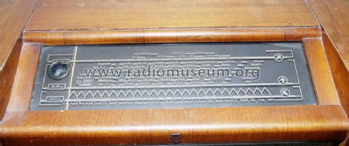 1050A; Philips Belgium (ID = 1744271) Radio