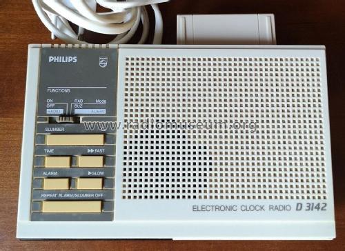 Electronic Clock Radio 3 Band FM MW LW Receiver D3142 /19S; Philips Malaysia; (ID = 2905856) Radio