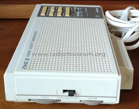 Electronic Clock Radio 3 Band FM MW LW Receiver D3142 /19S; Philips Malaysia; (ID = 2905857) Radio