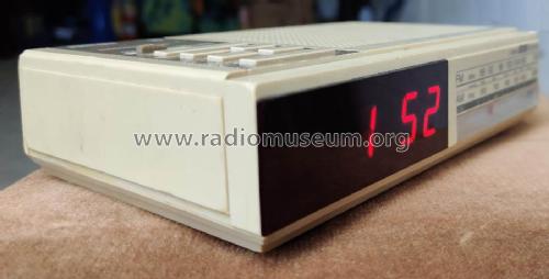 FM MW Electronic clock radio D3040 /02 /30; Philips Malaysia; (ID = 2601595) Radio
