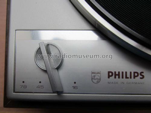 22GA160 Ch= 22GC060; Philips Radios - (ID = 1958296) R-Player