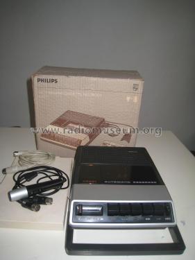 Automatic-Recorder N2221 /00 /01; Philips, Singapore (ID = 2125340) R-Player