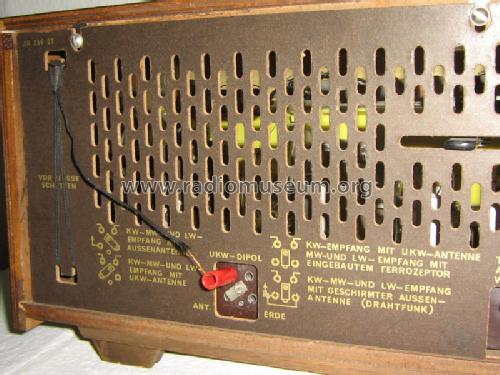 Symphonie B5A43A /00 /70; Philips - Österreich (ID = 580963) Radio