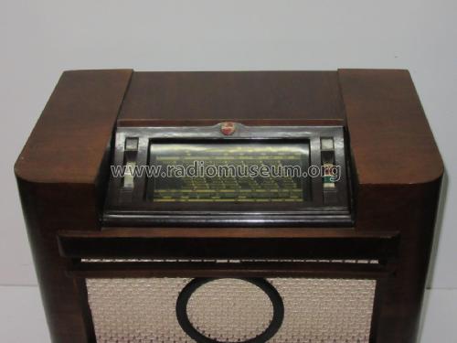 695A13; Philips - Polskie (ID = 3088001) Radio