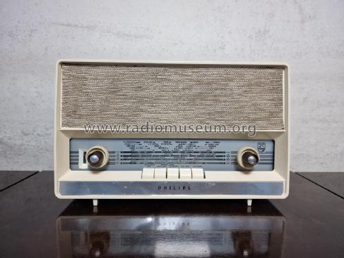 22RB366 /35S; Philips Portugal (ID = 3016689) Radio