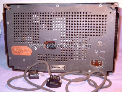 215HU-17; Philips Radio A/S; K (ID = 166276) Radio