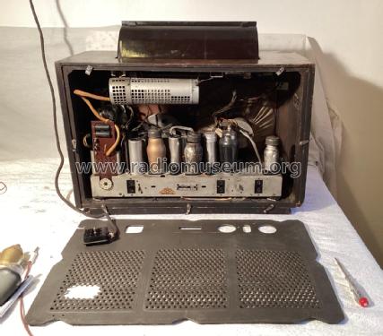 750U-14; Philips akc. spol., (ID = 3019357) Radio