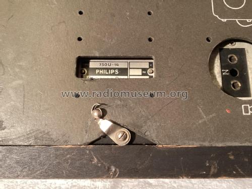 750U-14; Philips akc. spol., (ID = 3019359) Radio