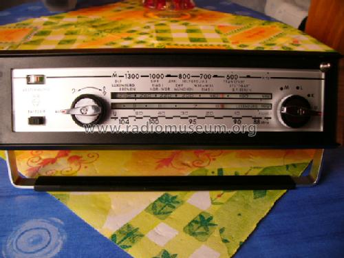 Babette L4D52T; Philips Radios - (ID = 61005) Radio