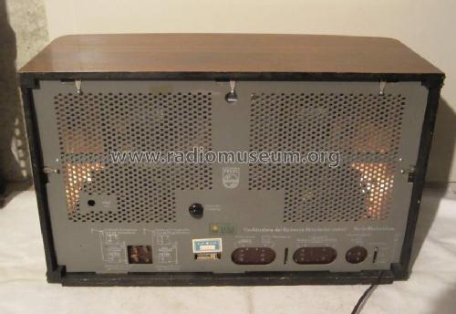 BD733A-16; Philips Radios - (ID = 1665681) Radio