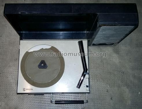 Électrophone - Portable Turntable 22GF110 /01L /01S /01X; Philips France; (ID = 2487773) R-Player