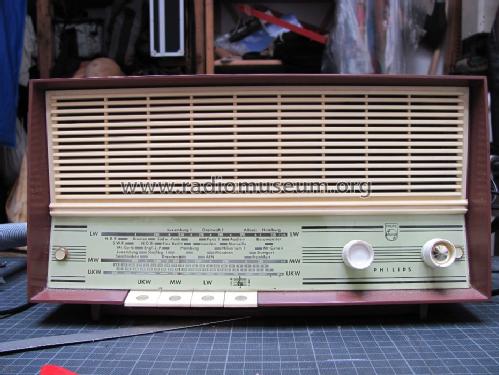 Philitina III B2D02A; Philips Radios - (ID = 1019031) Radio