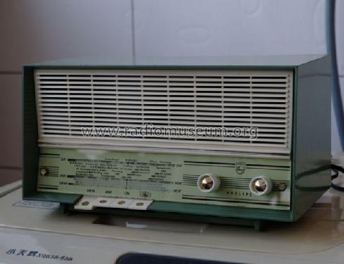 Philitina III B2D02A; Philips Radios - (ID = 1796593) Radio