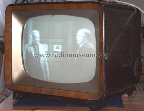 Raffael-S 17TD210A /08; Philips Radios - (ID = 61311) Television